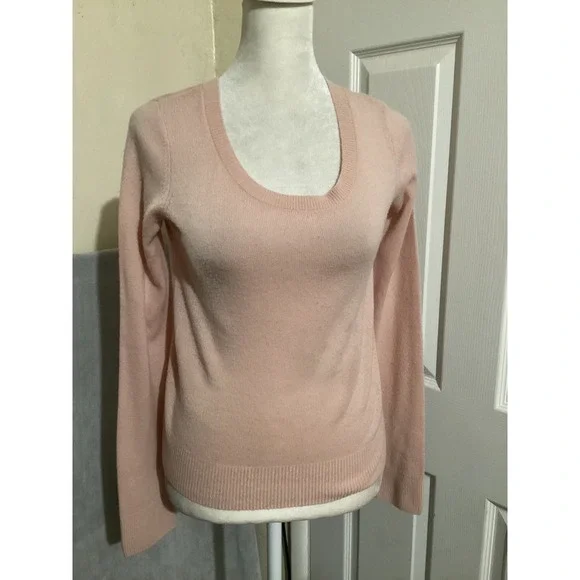 Vince Pink Scoop Neck Long Sleeve Wool Cashmere Sweater XS - Picture 1 of 5